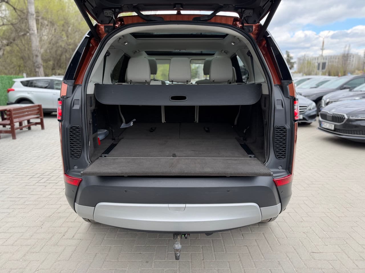 Land Rover Discovery 2017 — Миниатюра 5
