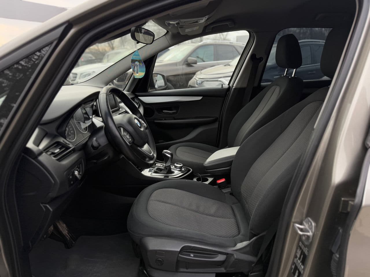 BMW 216d 2016 — Миниатюра 5