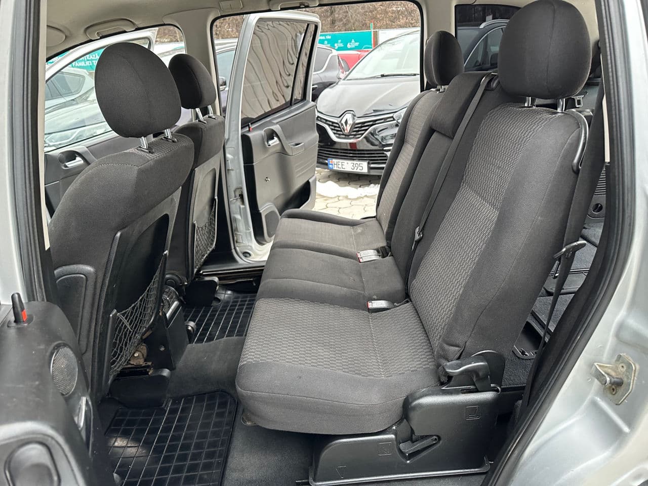 Opel Zafira 2005 — Миниатюра 14