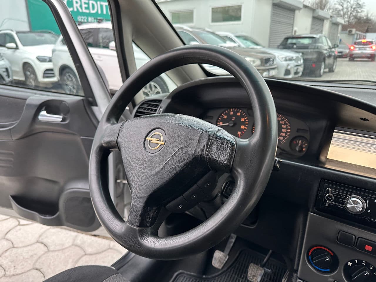 Opel Zafira 2005 — Миниатюра 8