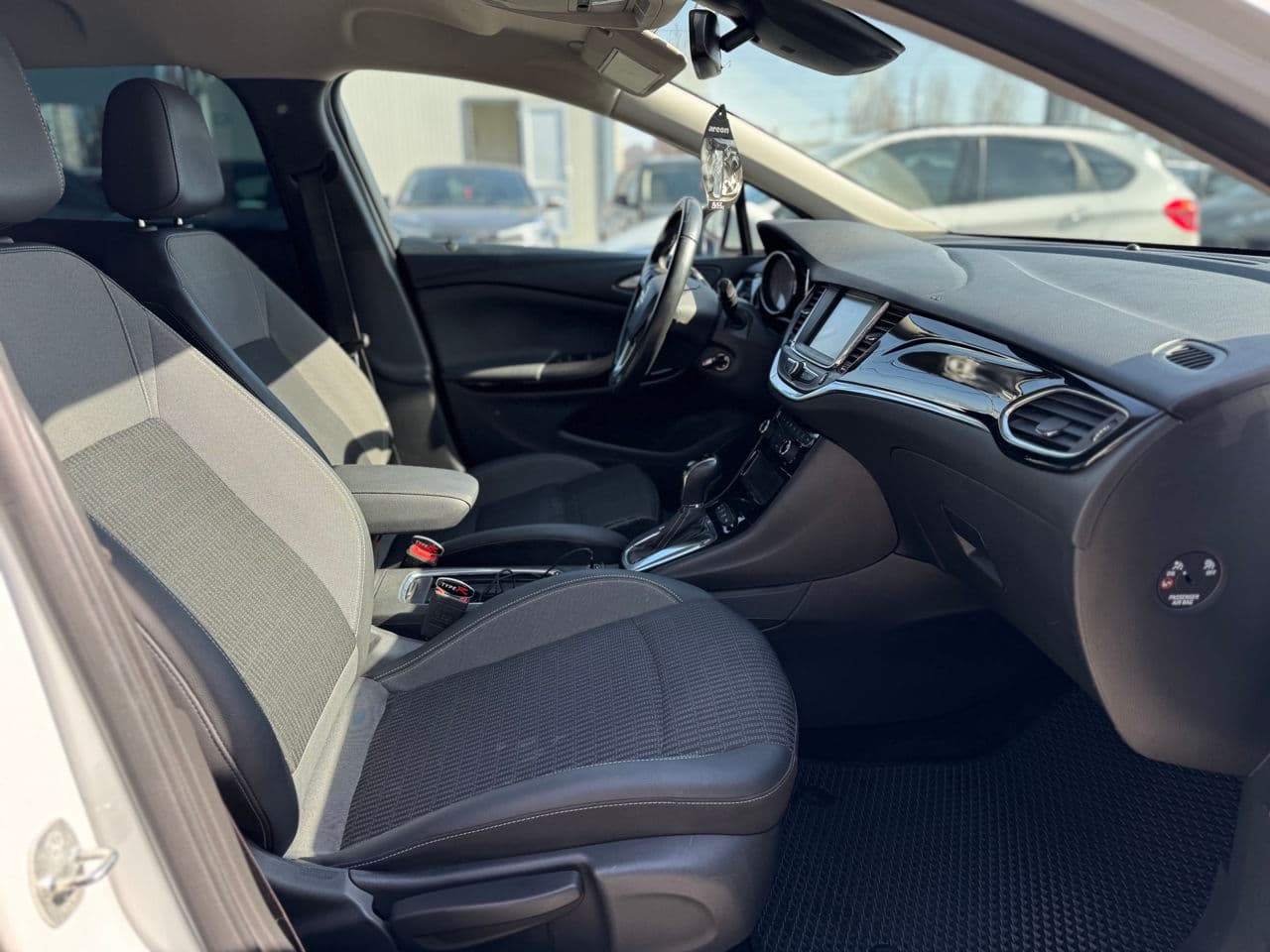 Opel Astra 2020 — Миниатюра 18