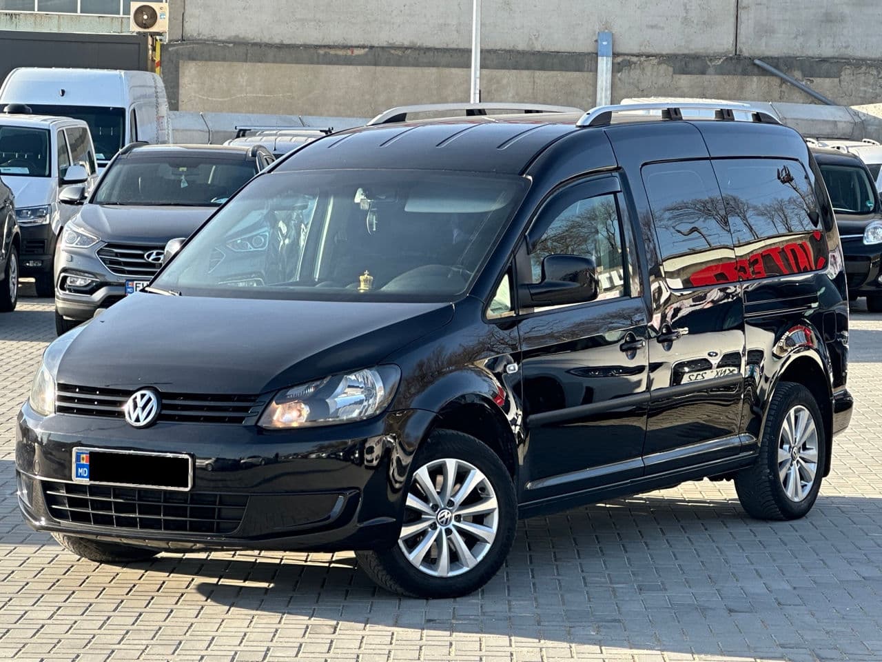 Volkswagen Caddy Maxi 2013 — Миниатюра 3