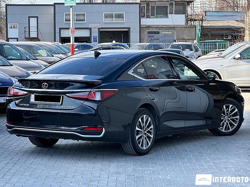 Lexus ES 300h 2022 — Миниатюра 3