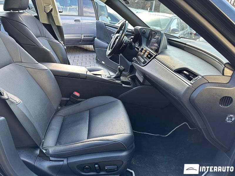 Lexus ES 300h 2022 — Миниатюра 5