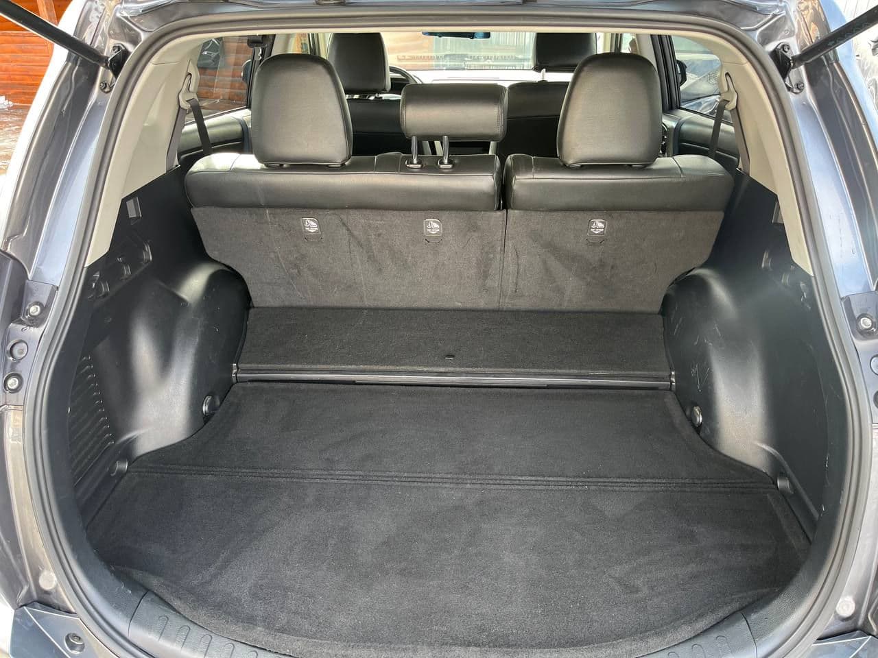 Toyota Rav-4 2018 — Миниатюра 18