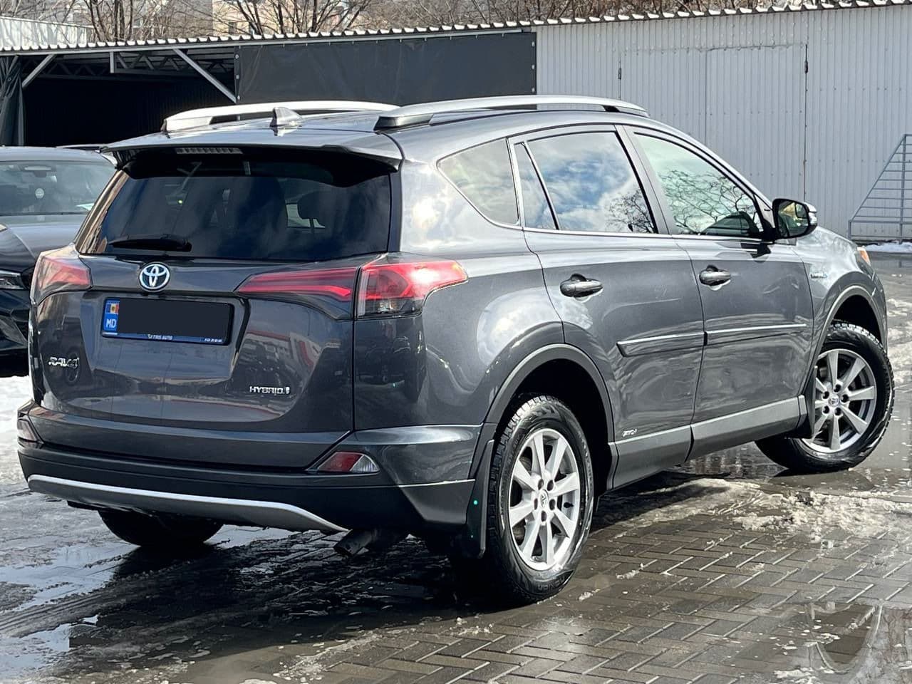 Toyota Rav-4 2018 — Миниатюра 4