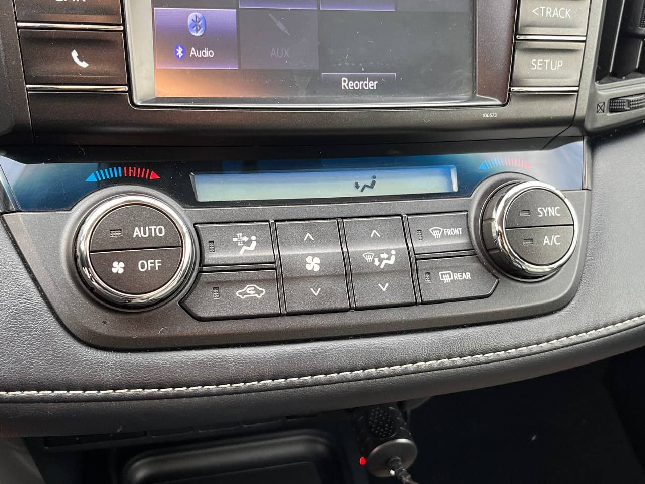 Toyota Rav-4 2018 — Миниатюра 12