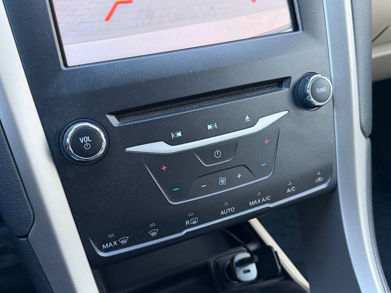 Ford Fusion 2015 — Миниатюра 13