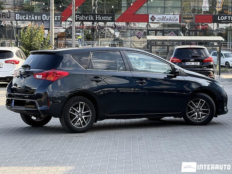 Toyota Auris 2015 — Миниатюра 3