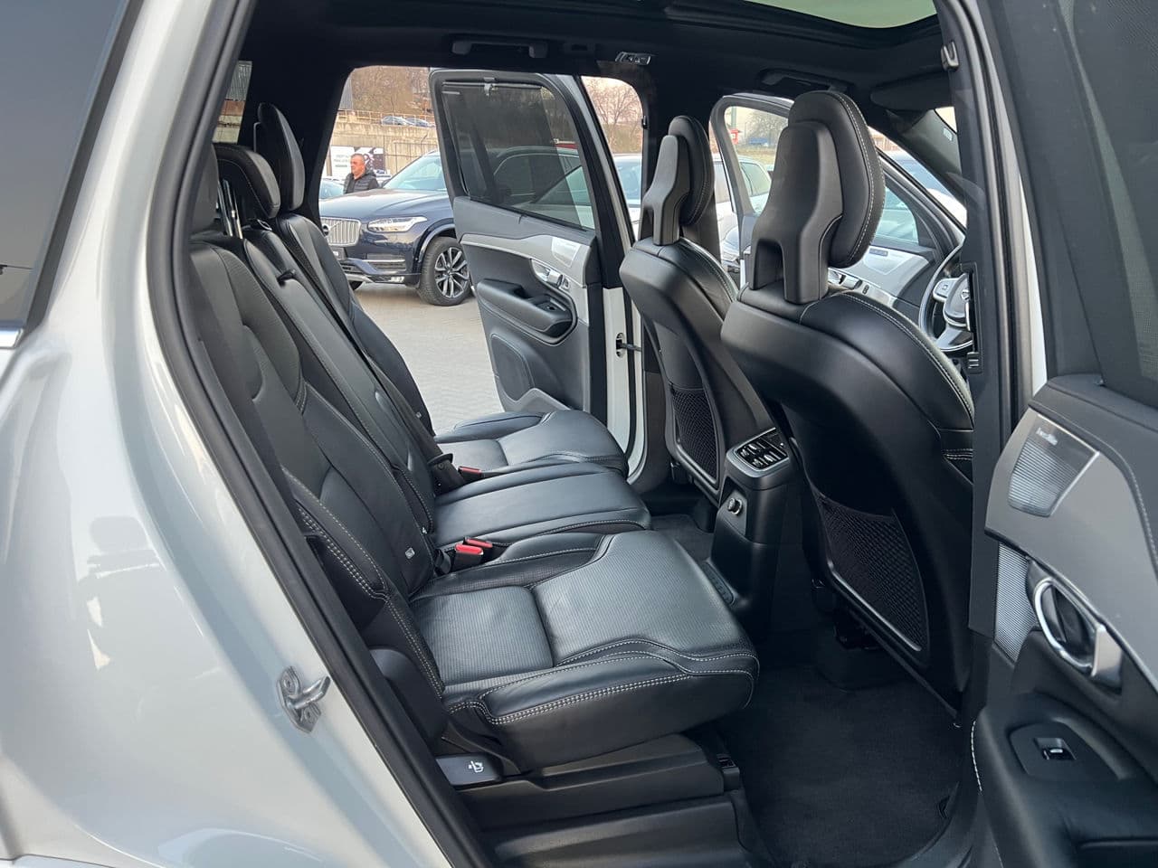 Volvo XC 90 2019 — Миниатюра 18