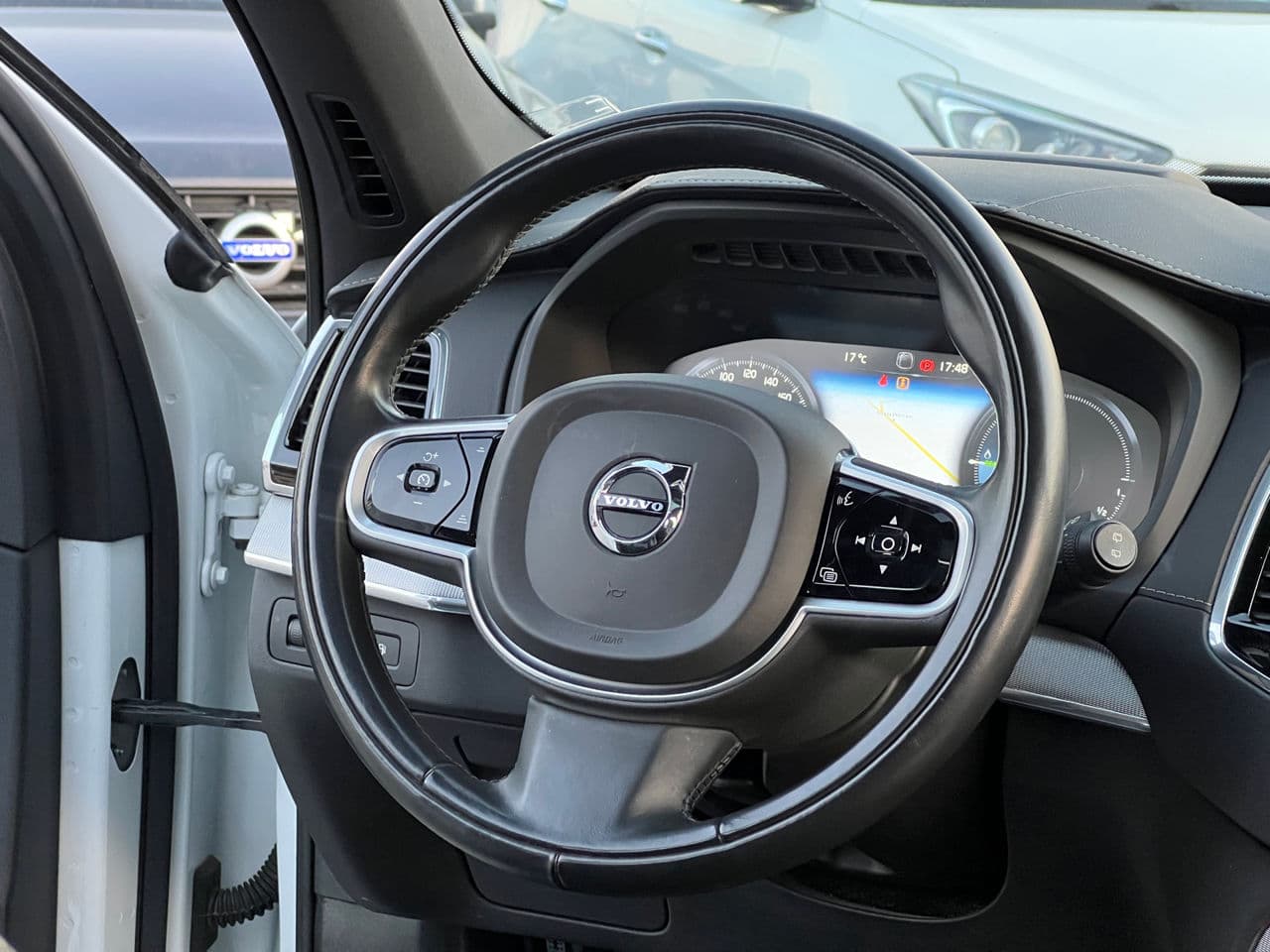 Volvo XC 90 2019 — Миниатюра 7