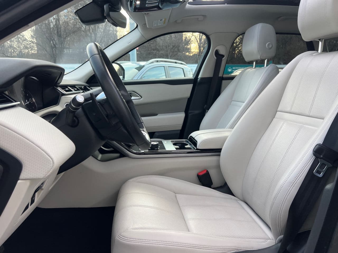 Land Rover Range Rover Velar 2018 — Миниатюра 8