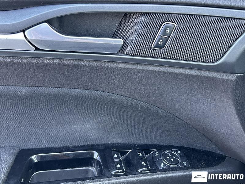 Ford Mondeo 2016 — Миниатюра 6