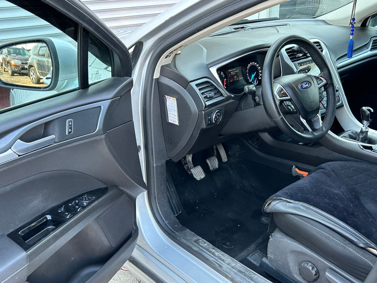 Ford Mondeo 2016 — Миниатюра 5