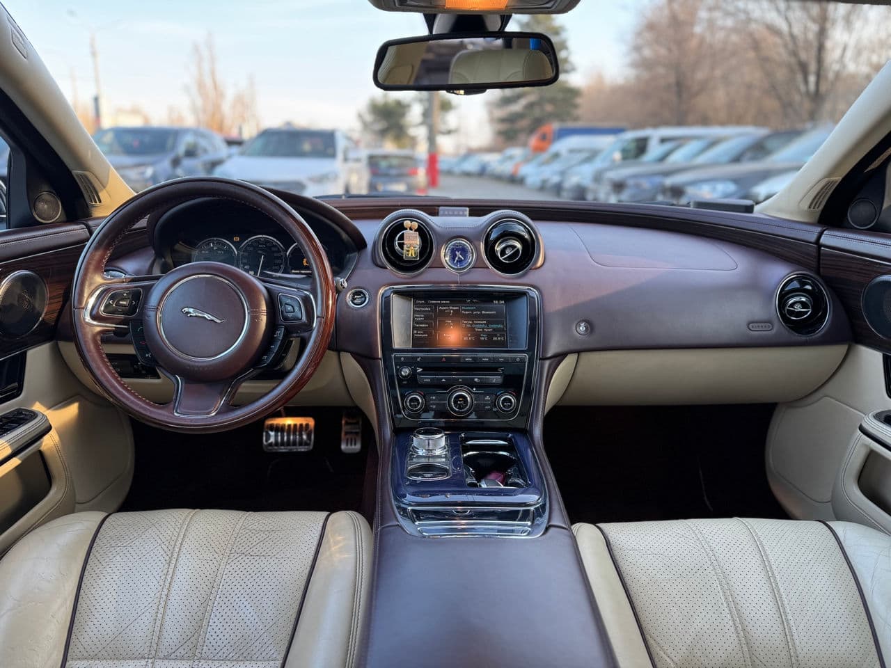 2012 Jaguar XJ — Miniatură 18