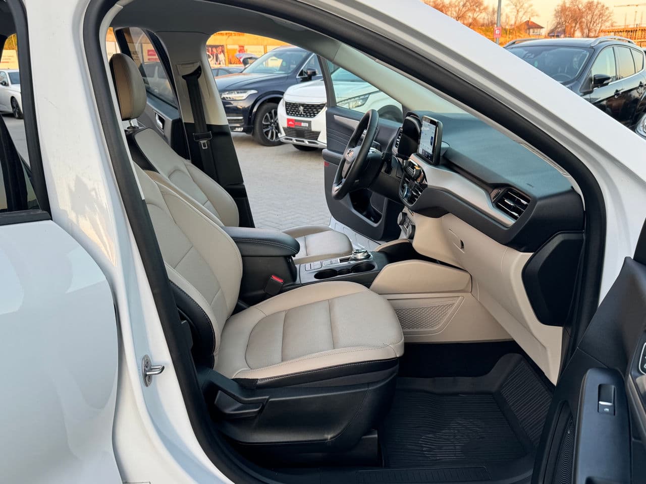 Ford Escape 2022 — Миниатюра 15
