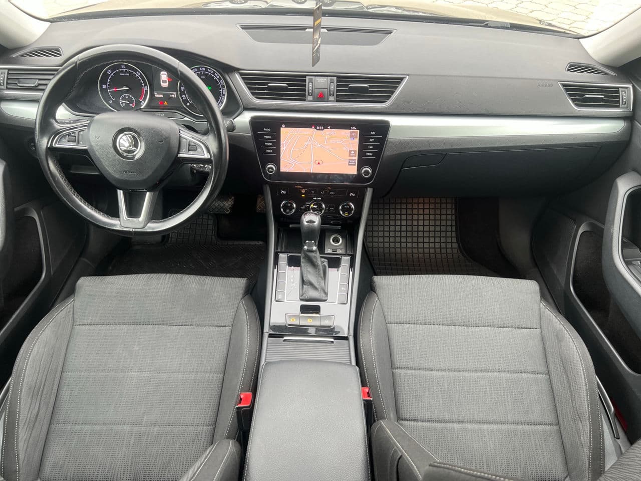 Skoda Superb 2017 — Миниатюра 7