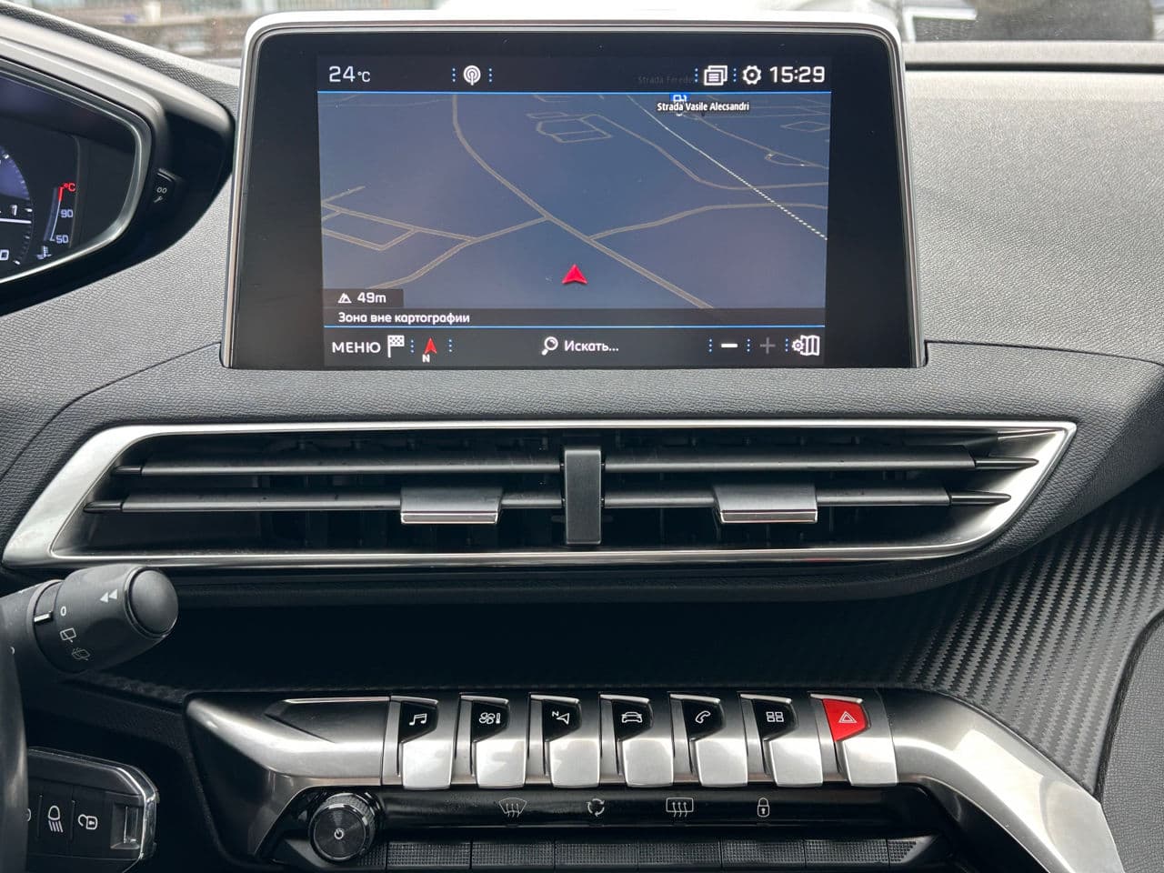 Peugeot 3008 2018 — Миниатюра 11