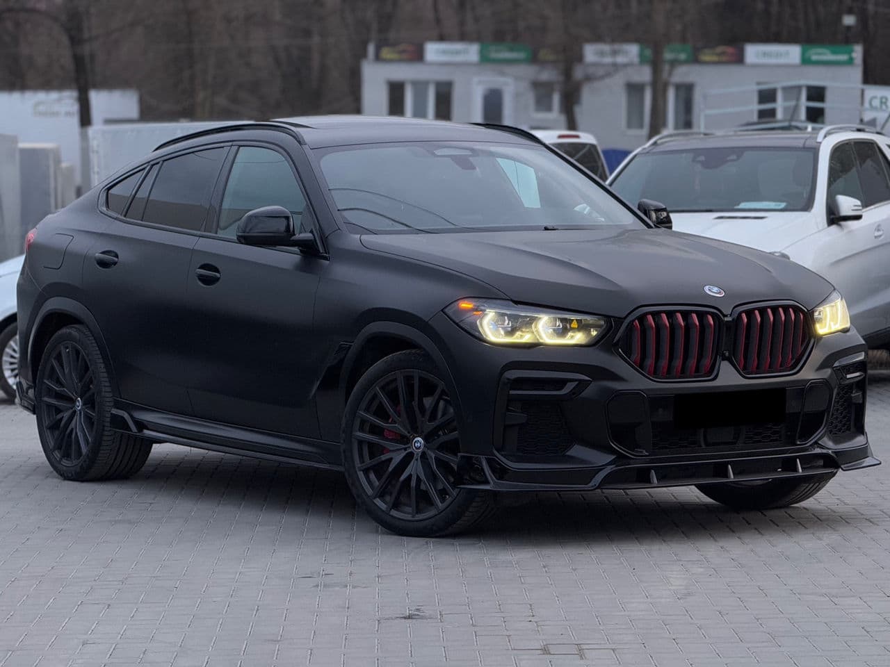 BMW X6 4.0i 2022 — Миниатюра 3