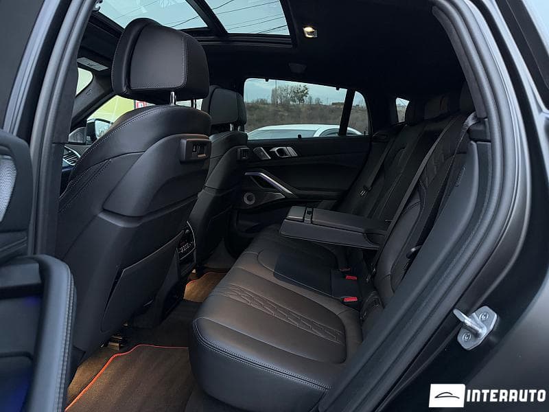 BMW X6 4.0i 2022 — Миниатюра 34