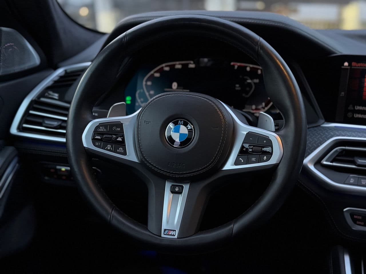 BMW X6 4.0i 2022 — Миниатюра 19
