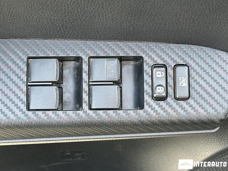 Toyota Rav-4 2015 — Миниатюра 19