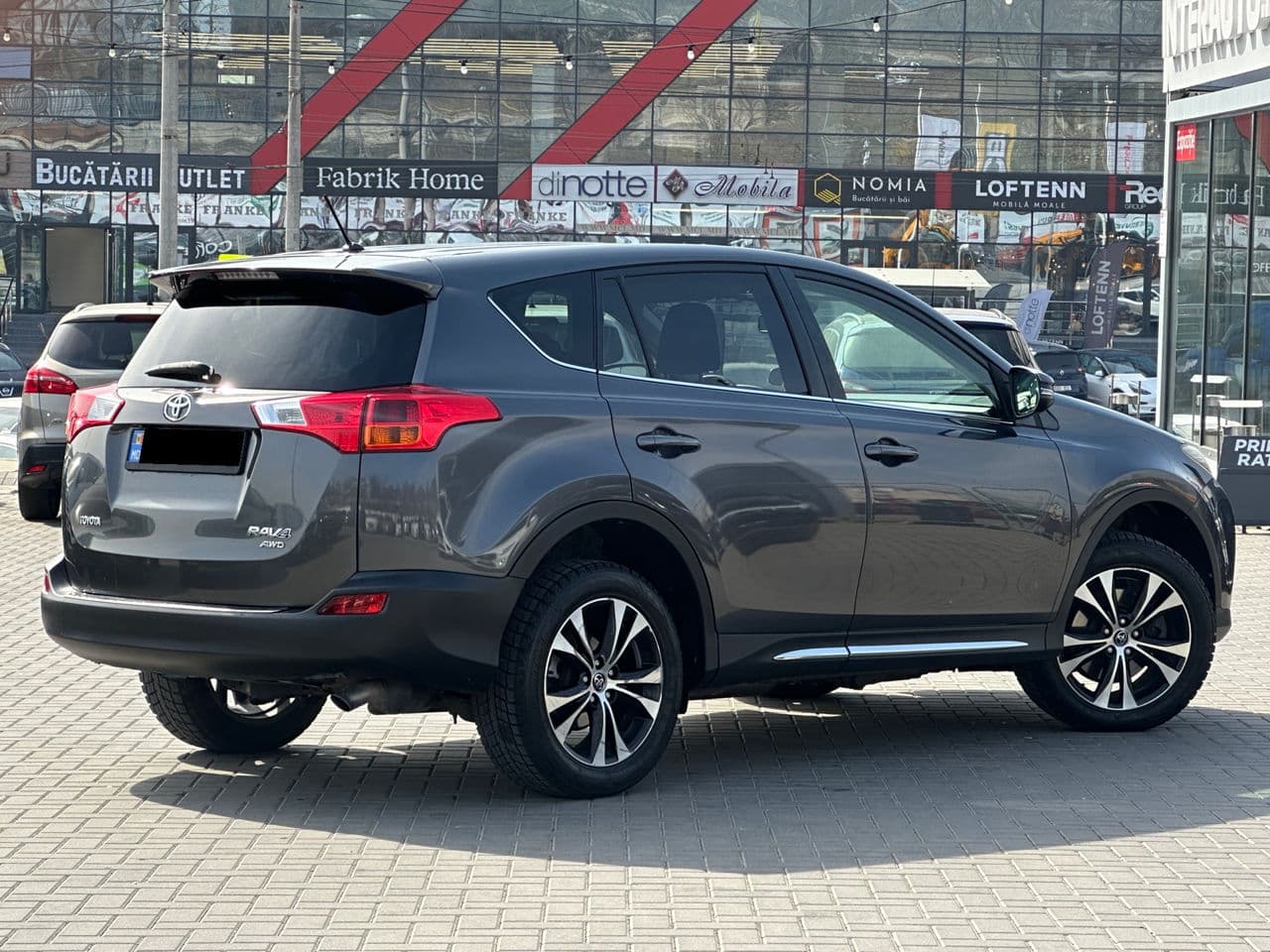 Toyota Rav-4 2015 — Миниатюра 3