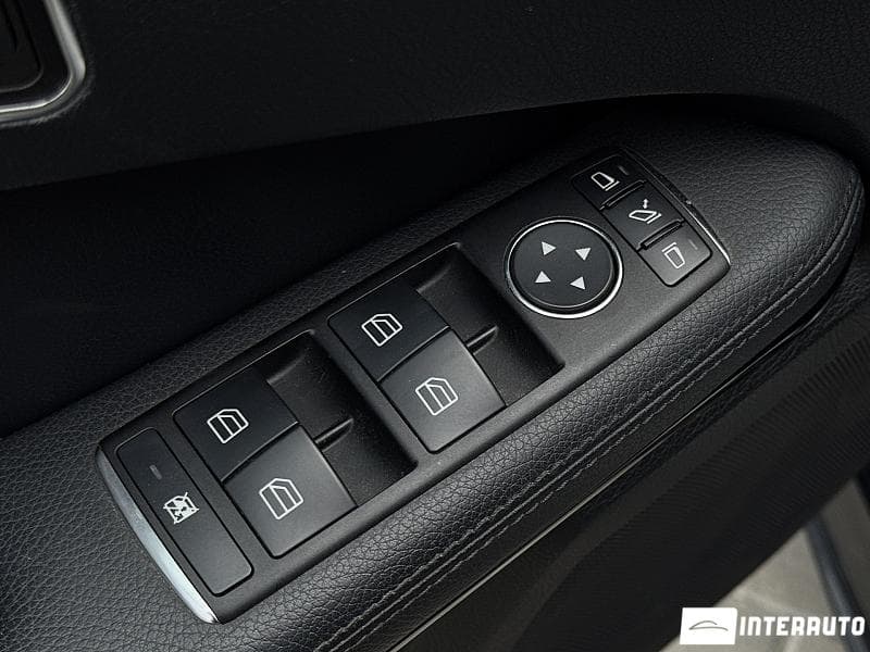 Mercedes E 220 2013 — Миниатюра 22