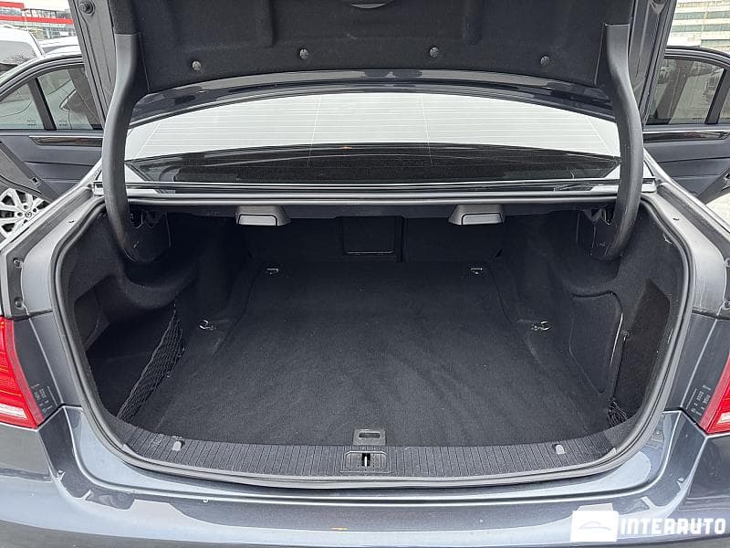 Mercedes E 220 2013 — Миниатюра 23
