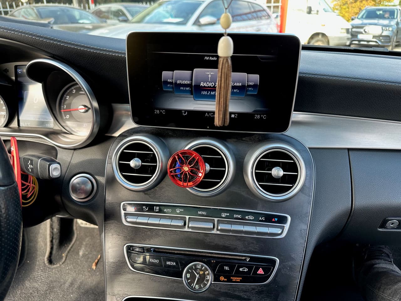 Mercedes C 200 2016 — Миниатюра 10