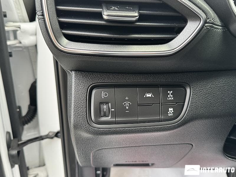 Hyundai Santa Fe 2019 — Миниатюра 17