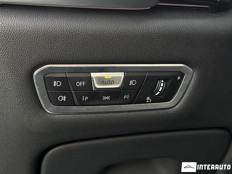 BMW X5 4.0i 2019 — Миниатюра 23