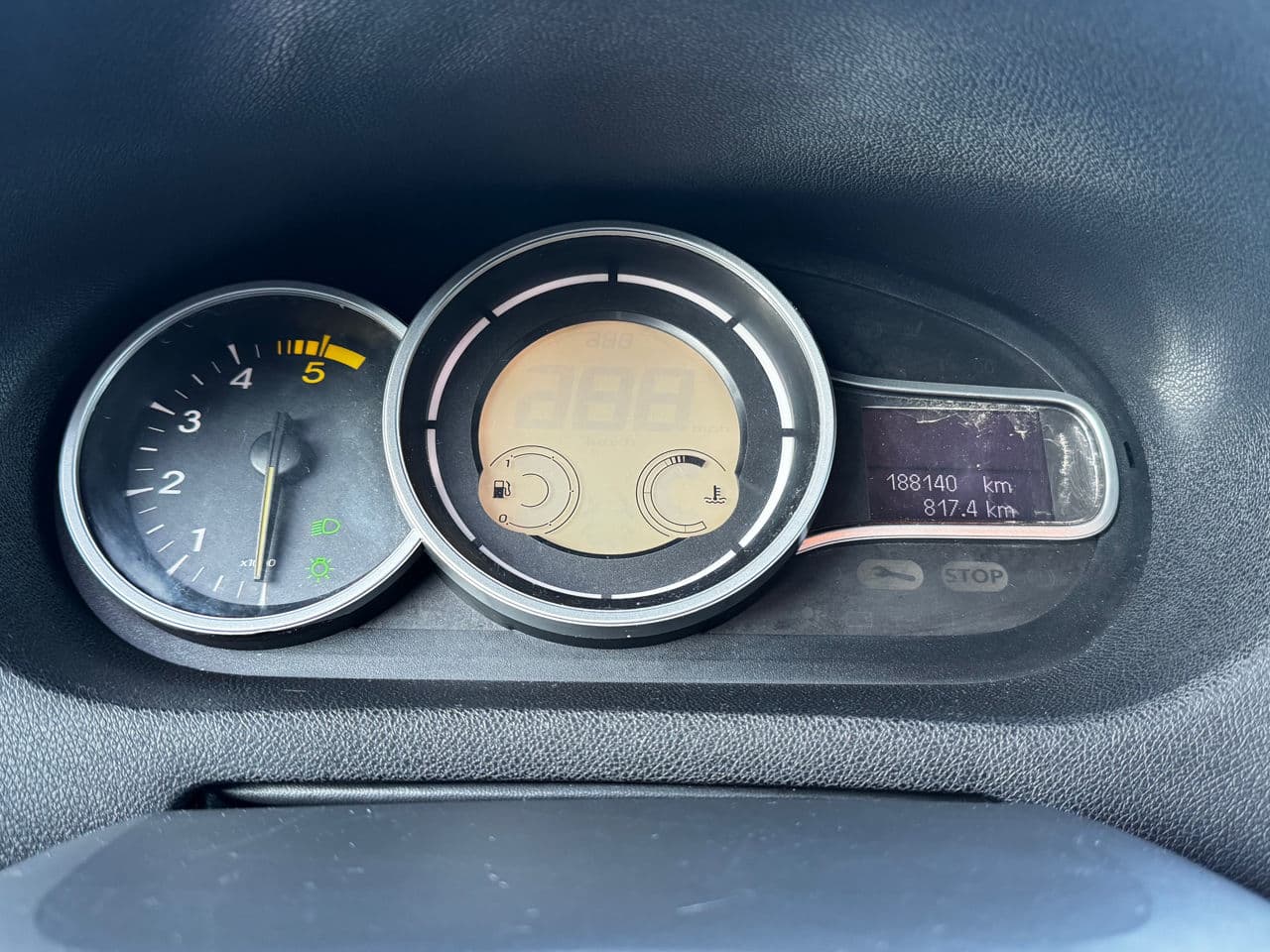2010 Renault Megane — Miniatură 10
