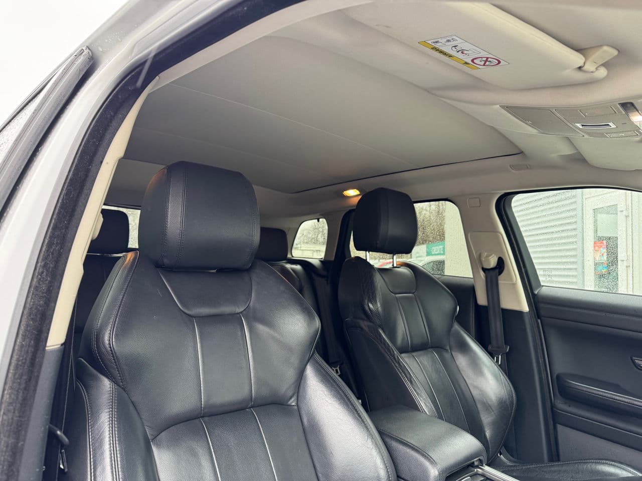 Land Rover Range Rover Evoque 2015 — Миниатюра 9