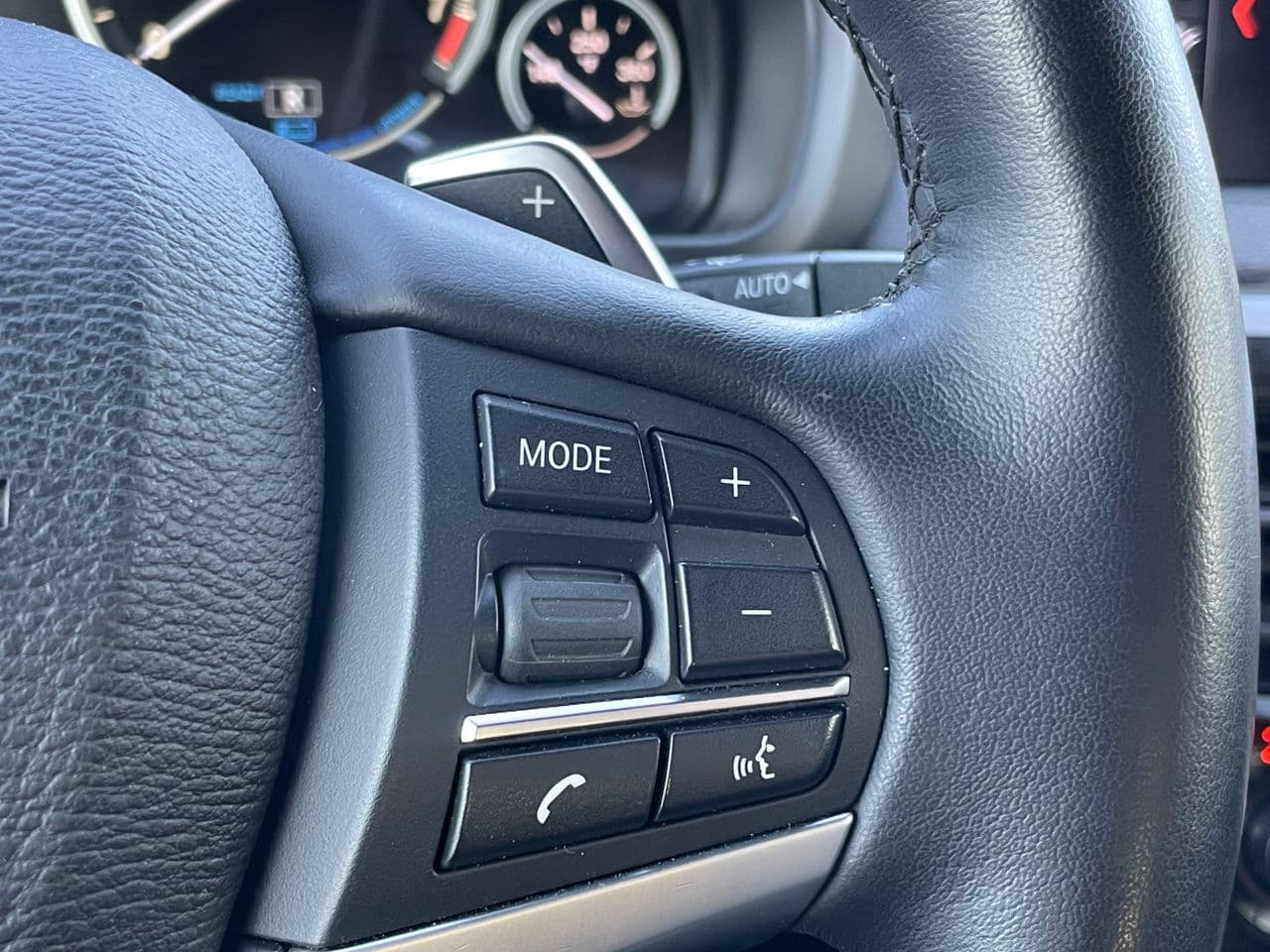 2018 BMW X5 4.0e — Miniatură 11