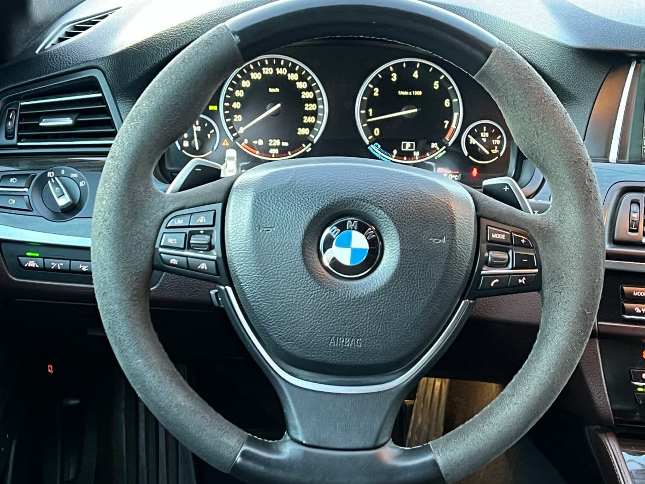 BMW 535 2013 — Миниатюра 9