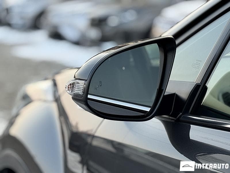 Toyota C-HR 2020 — Миниатюра 7
