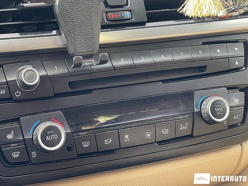 2015 BMW 320 — Miniatură 12