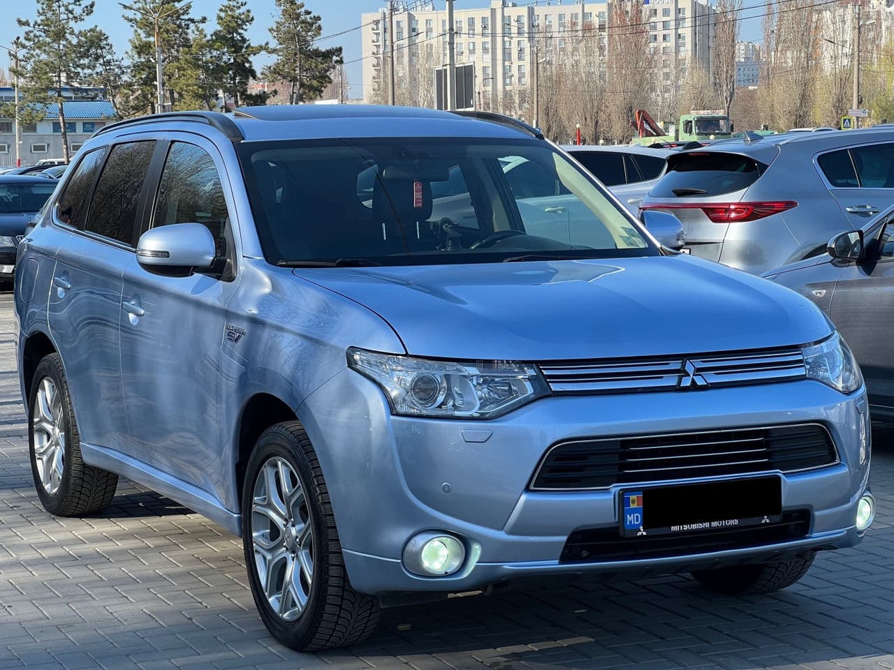 Mitsubishi Outlander 2014 — Миниатюра 4