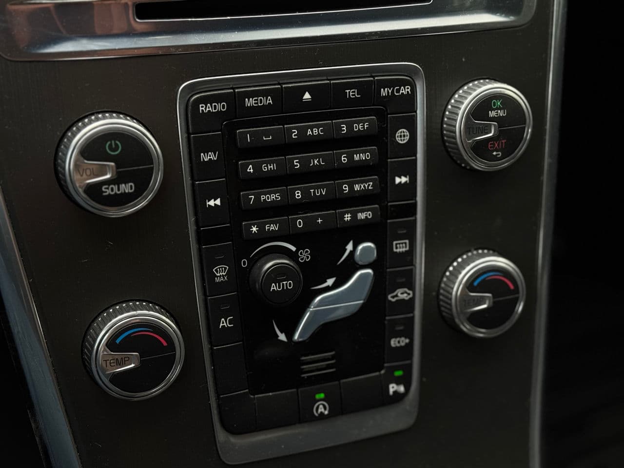 Volvo XC 60 2014 — Миниатюра 14