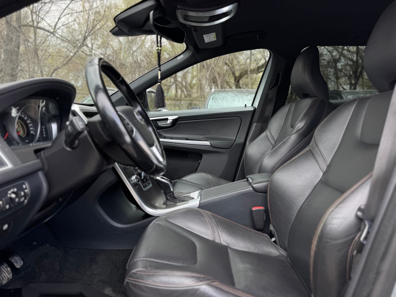 Volvo XC 60 2014 — Миниатюра 8