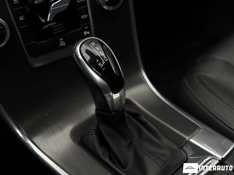 Volvo XC 60 2014 — Миниатюра 15