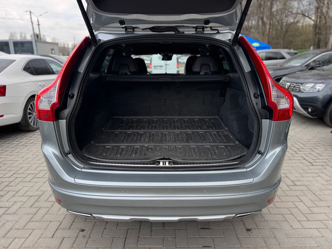 Volvo XC 60 2014 — Миниатюра 5