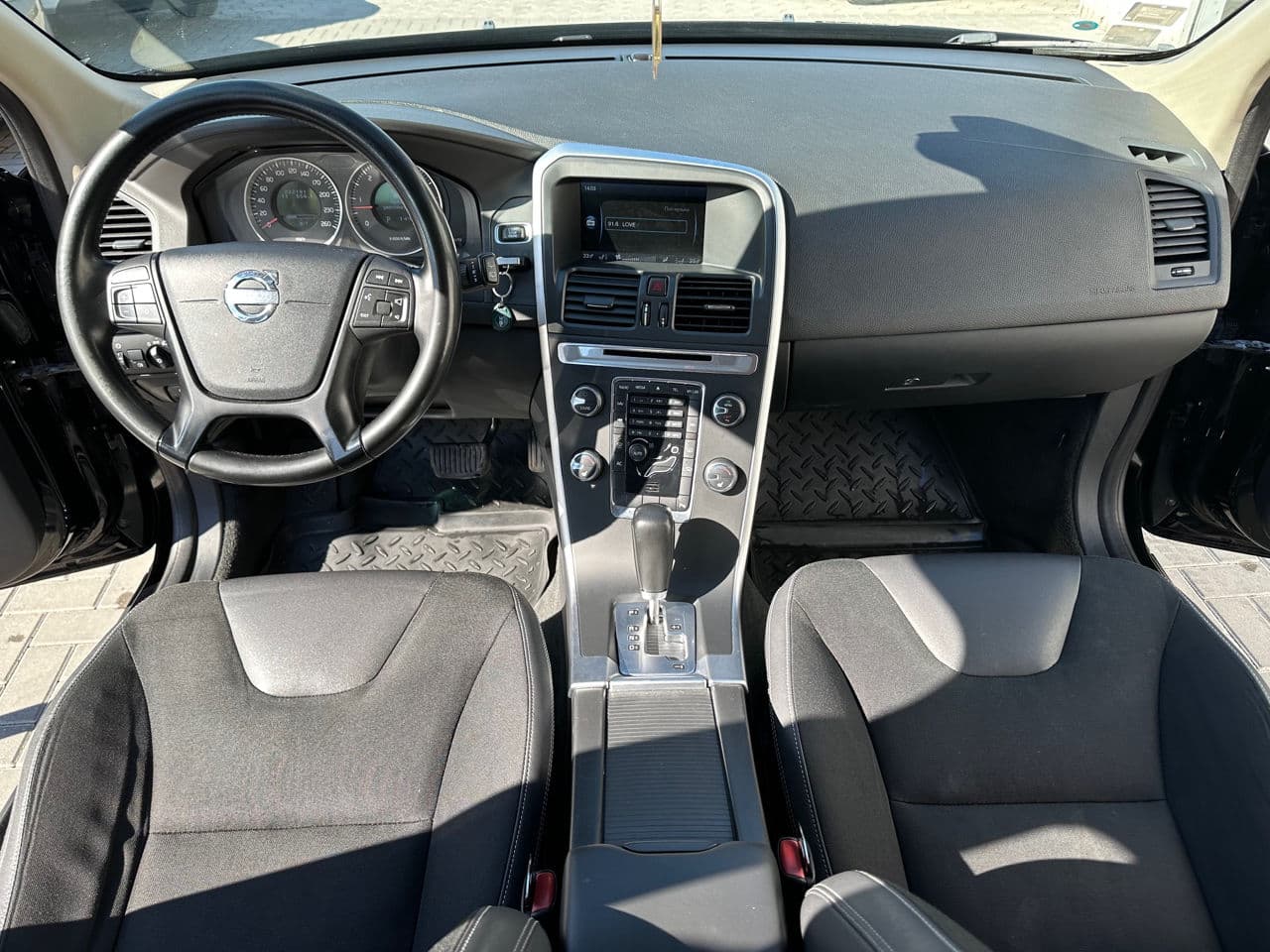 Volvo XC 60 2011 — Миниатюра 8