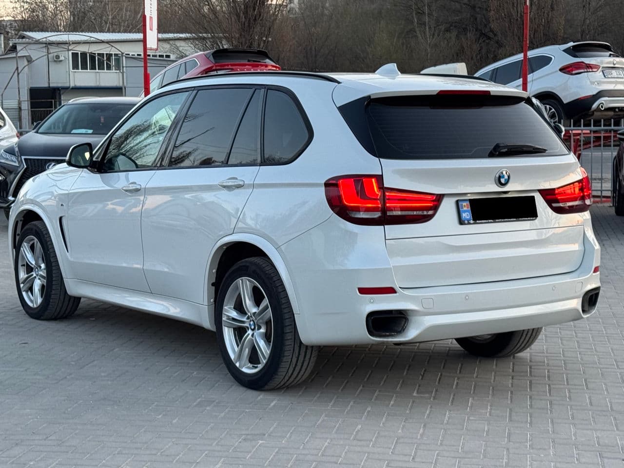 2016 BMW X5 2.5D — Miniatură 2