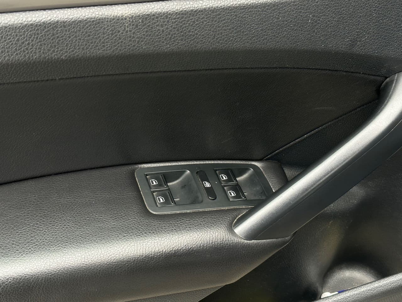Volkswagen Passat 2015 — Миниатюра 6