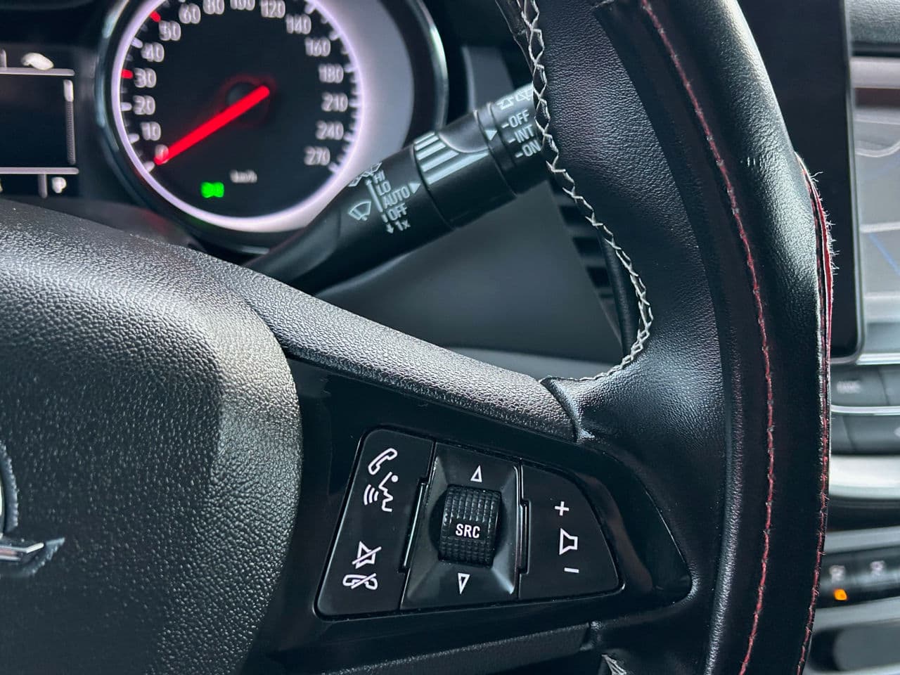 Opel Astra 2019 — Миниатюра 10