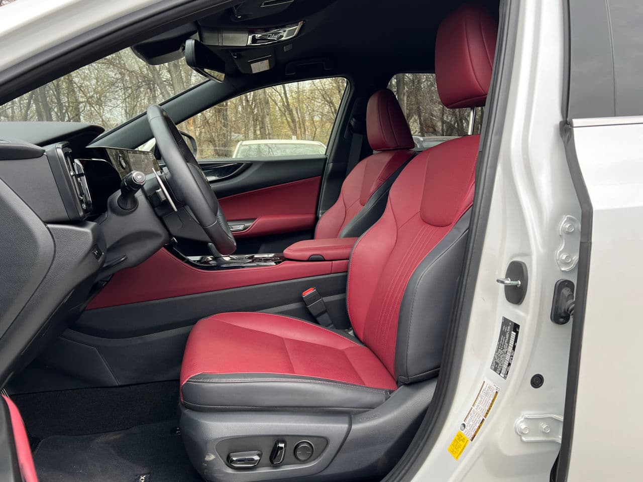 Lexus NX 250 2023 — Миниатюра 9