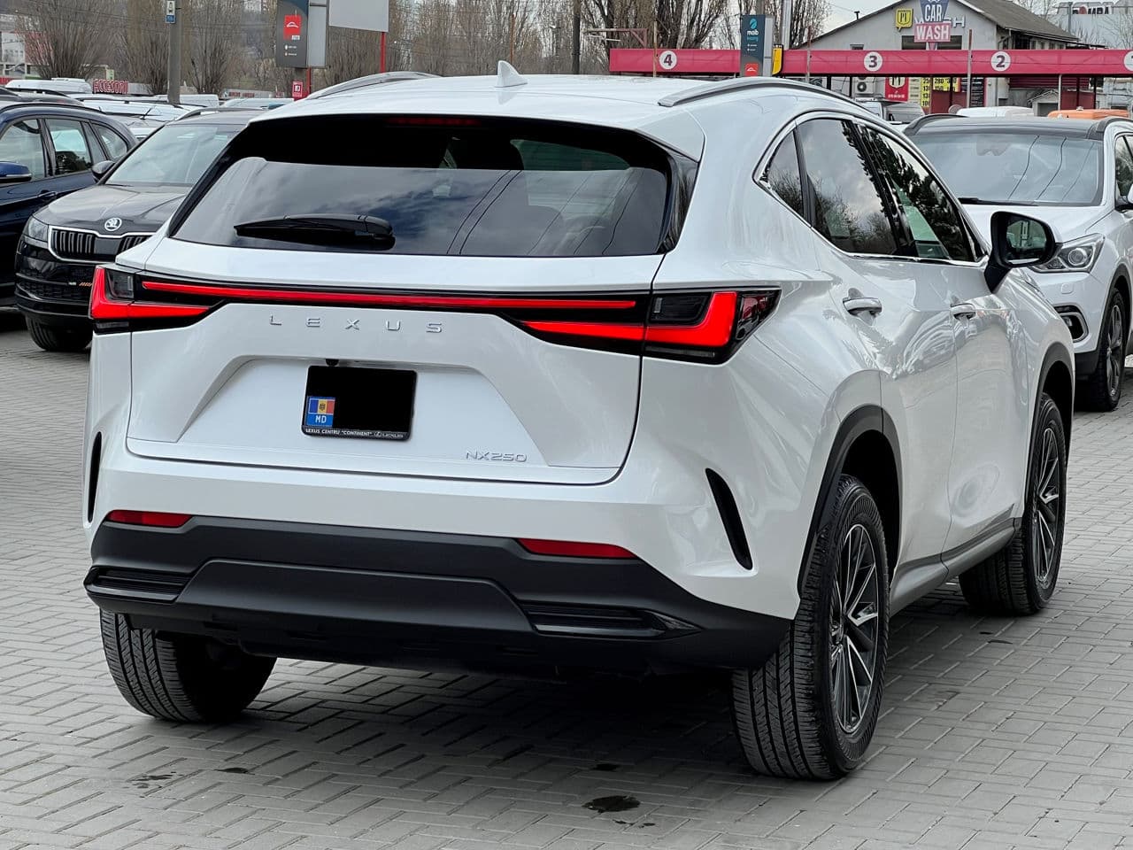 Lexus NX 250 2023 — Миниатюра 2