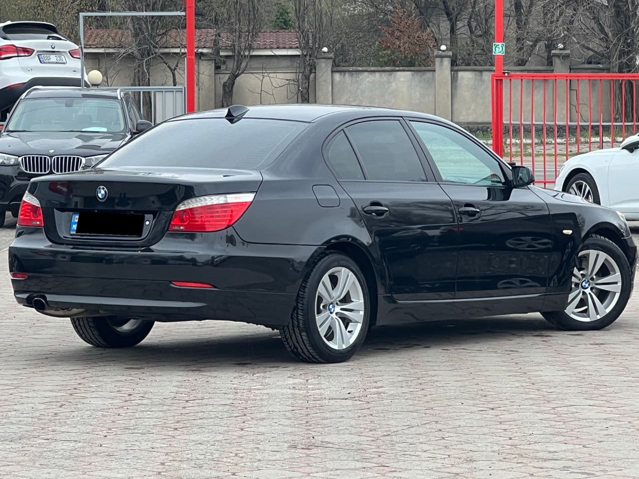 BMW 520 2009 — Миниатюра 3